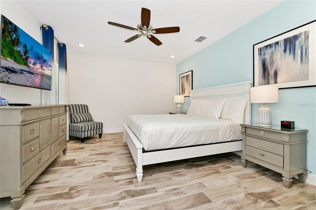 2956 ON THE ROCKS, Kissimmee, FL 34747