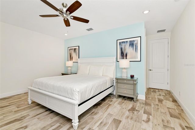 2956 ON THE ROCKS, Kissimmee, FL 34747