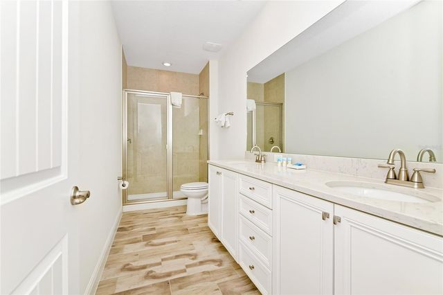 2956 ON THE ROCKS, Kissimmee, FL 34747