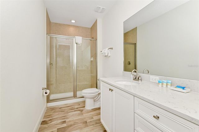 2956 ON THE ROCKS, Kissimmee, FL 34747
