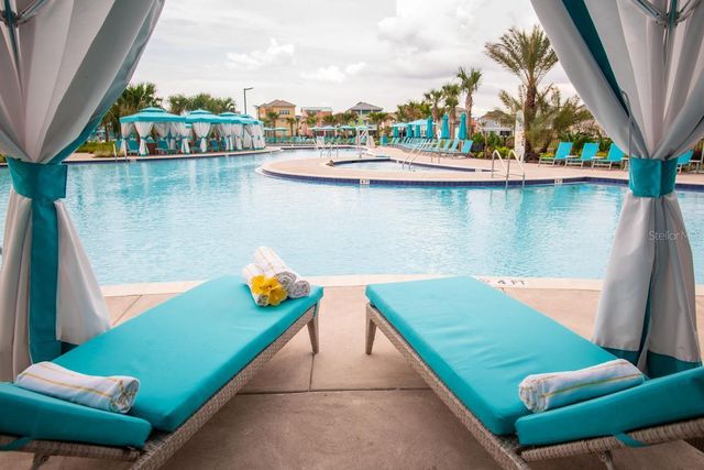 2956 ON THE ROCKS, Kissimmee, FL 34747