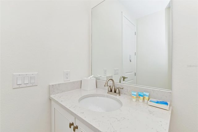 2956 ON THE ROCKS, Kissimmee, FL 34747
