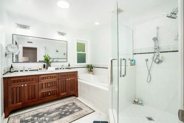 2012 Diana Lane, Newport Beach, CA 92660