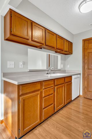 5741 SW 22nd Ter Unit 5, Topeka, KS 66614