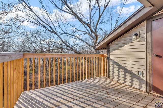 5741 SW 22nd Ter Unit 5, Topeka, KS 66614