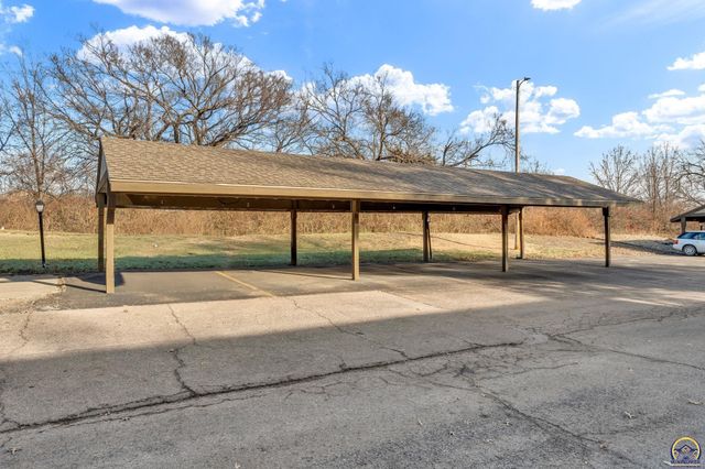 5741 SW 22nd Ter Unit 5, Topeka, KS 66614