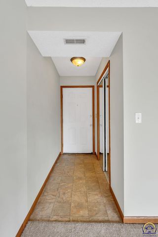 5741 SW 22nd Ter Unit 5, Topeka, KS 66614