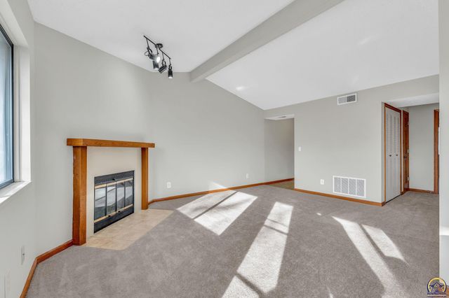 5741 SW 22nd Ter Unit 5, Topeka, KS 66614