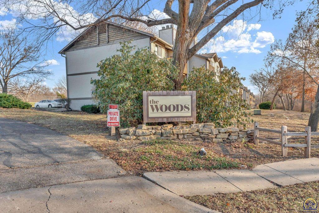 5741 SW 22nd Ter Unit 5, Topeka, KS 66614
