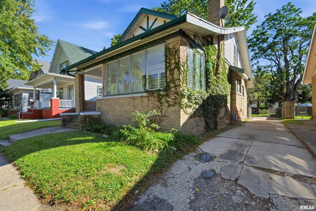 1816 W SHERMAN Avenue, Peoria, IL 61606