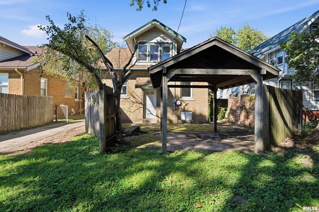 1816 W SHERMAN Avenue, Peoria, IL 61606