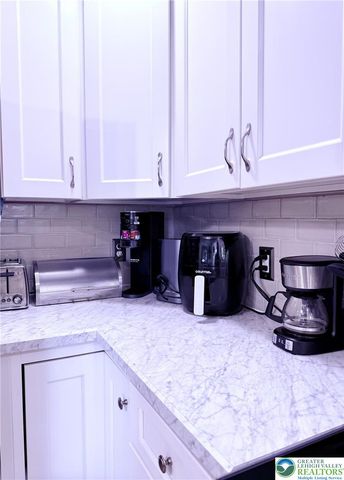 1275 West Macada Road, Bethlehem City, PA 18017