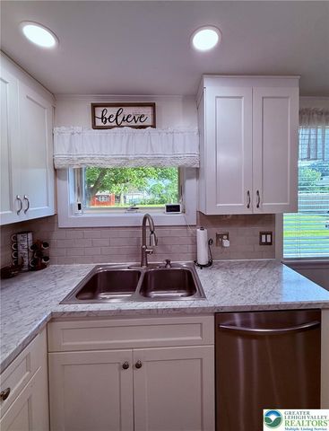 1275 West Macada Road, Bethlehem City, PA 18017