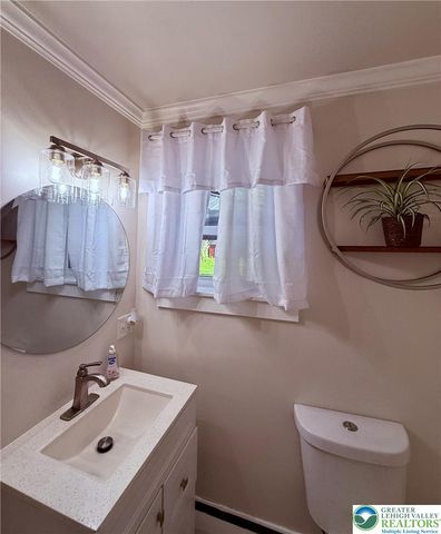 1275 West Macada Road, Bethlehem City, PA 18017