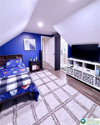 1275 West Macada Road, Bethlehem City, PA 18017