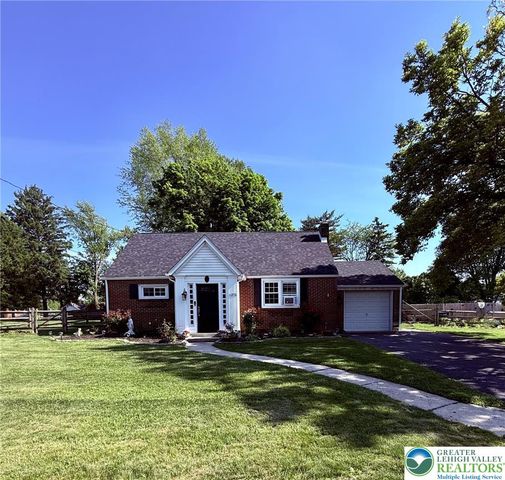 1275 West Macada Road, Bethlehem City, PA 18017