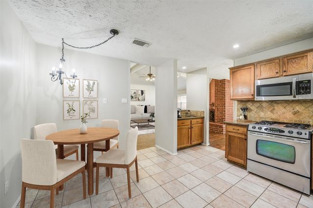 22422 Kenlake Drive, Katy, TX 77450