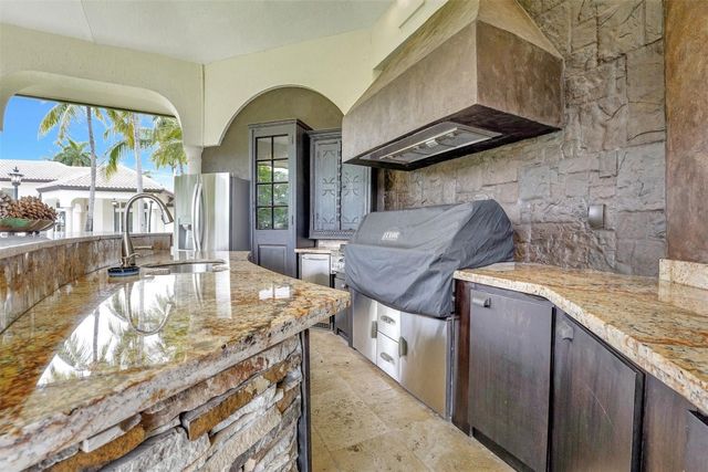 3440 Stallion Lane, Weston, FL 33331