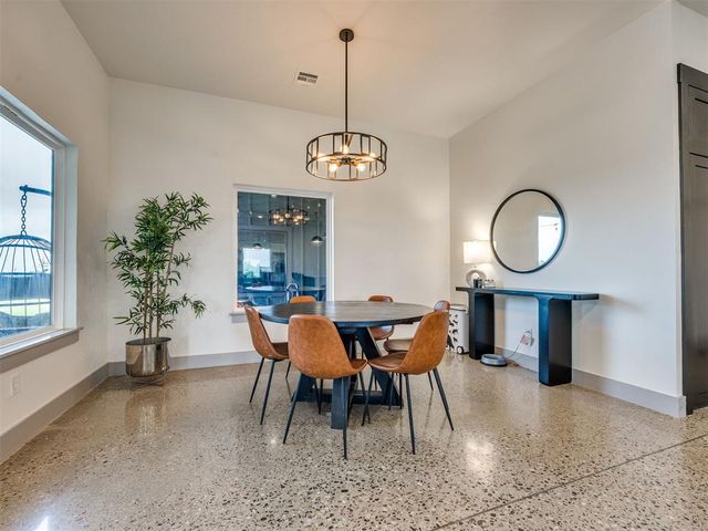 19050 Bobcat Ridge Court, Cashion, OK 73016