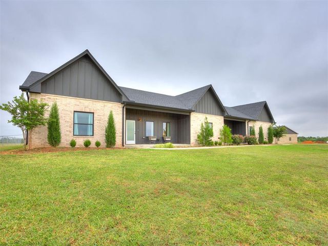 19050 Bobcat Ridge Court, Cashion, OK 73016
