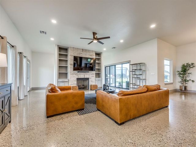 19050 Bobcat Ridge Court, Cashion, OK 73016