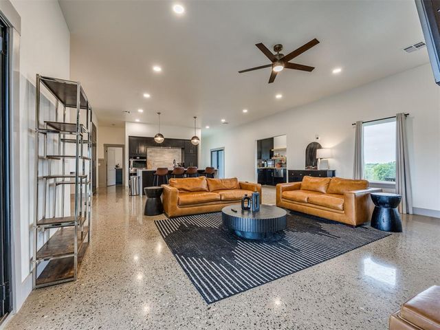 19050 Bobcat Ridge Court, Cashion, OK 73016