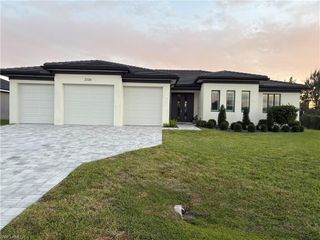 2326 SW 21st TER, Cape Coral, FL 33991