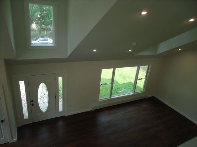 193 Laurelton Drive, Mastic Beach, NY 11951