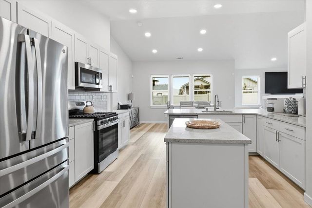 18240 E 17th Ave, Greenacres, WA 99016
