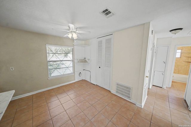 823 STRAIGHT LN, Universal City, TX 78148