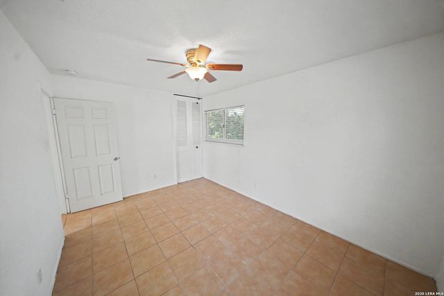823 STRAIGHT LN, Universal City, TX 78148
