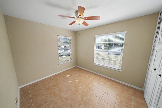 823 STRAIGHT LN, Universal City, TX 78148
