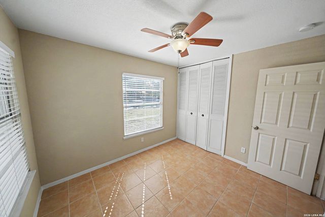 823 STRAIGHT LN, Universal City, TX 78148