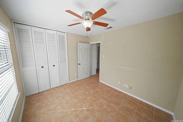 823 STRAIGHT LN, Universal City, TX 78148