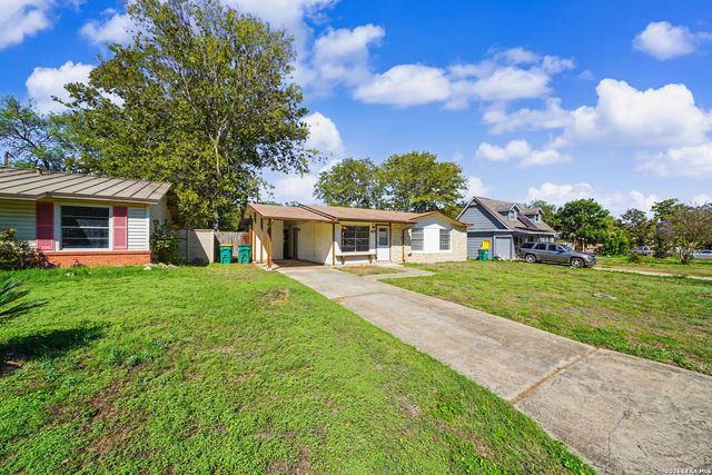 823 STRAIGHT LN, Universal City, TX 78148