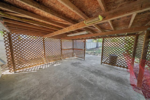 823 STRAIGHT LN, Universal City, TX 78148