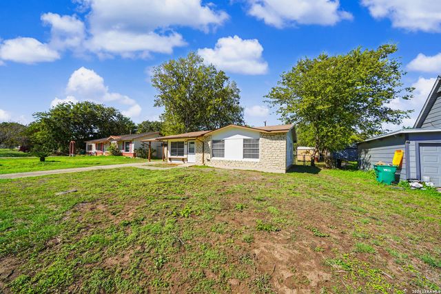 823 STRAIGHT LN, Universal City, TX 78148