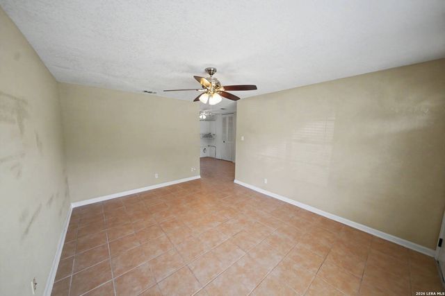 823 STRAIGHT LN, Universal City, TX 78148