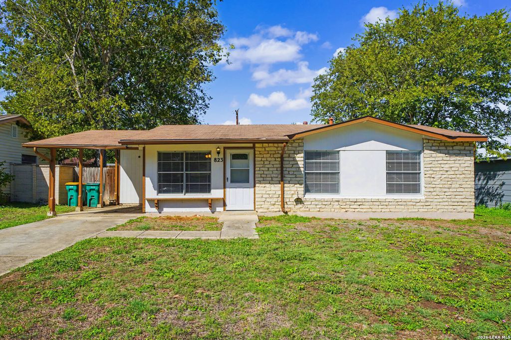 823 STRAIGHT LN, Universal City, TX 78148