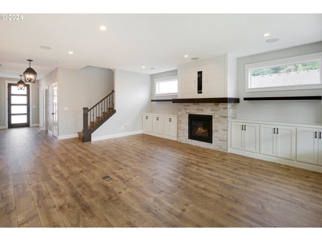 331 W KOA St, Washougal, WA 98671