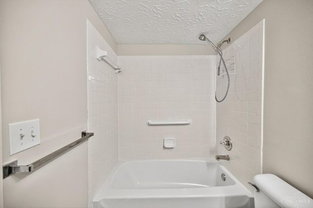 101 Logsby Place, Milford, OH 45150