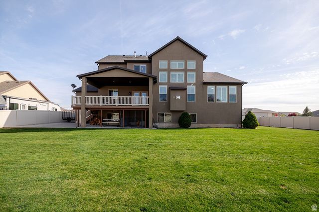 2692 W 2325 N, Farr West, UT 84404
