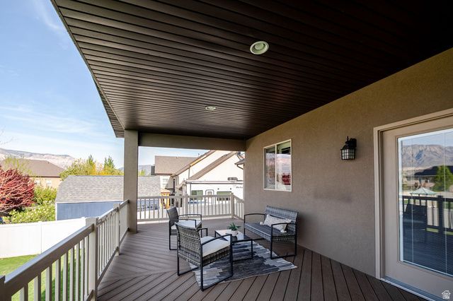 2692 W 2325 N, Farr West, UT 84404