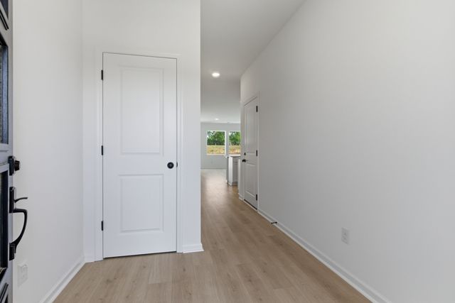 1168 Old Creek Bend, Gallatin, TN 37066