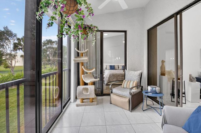 5374 Venetia Court E, Boynton Beach, FL 33437