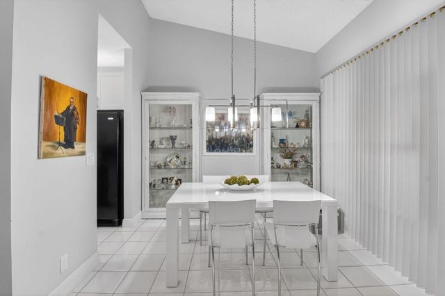 5374 Venetia Court E, Boynton Beach, FL 33437