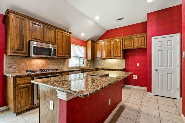 416 Shady Valley Drive, Allen, TX 75002