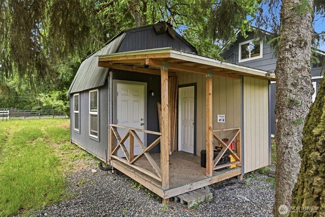 25017 Orting Kapowsin Highway E, Graham, WA 98338