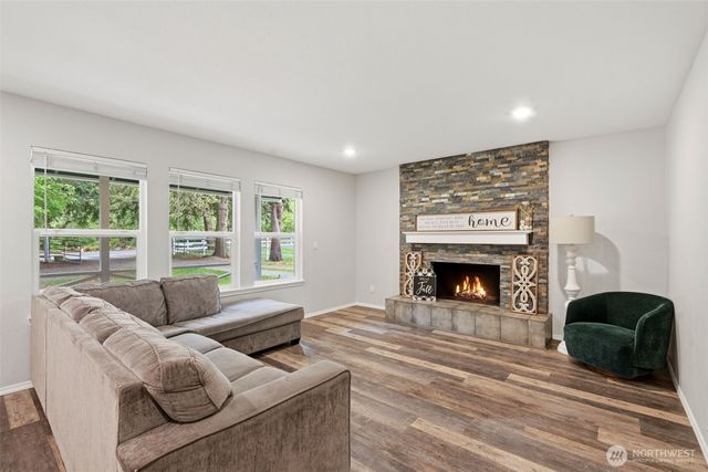 25017 Orting Kapowsin Highway E, Graham, WA 98338