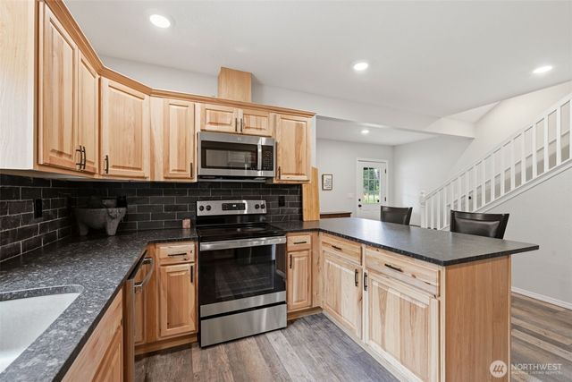 25017 Orting Kapowsin Highway E, Graham, WA 98338
